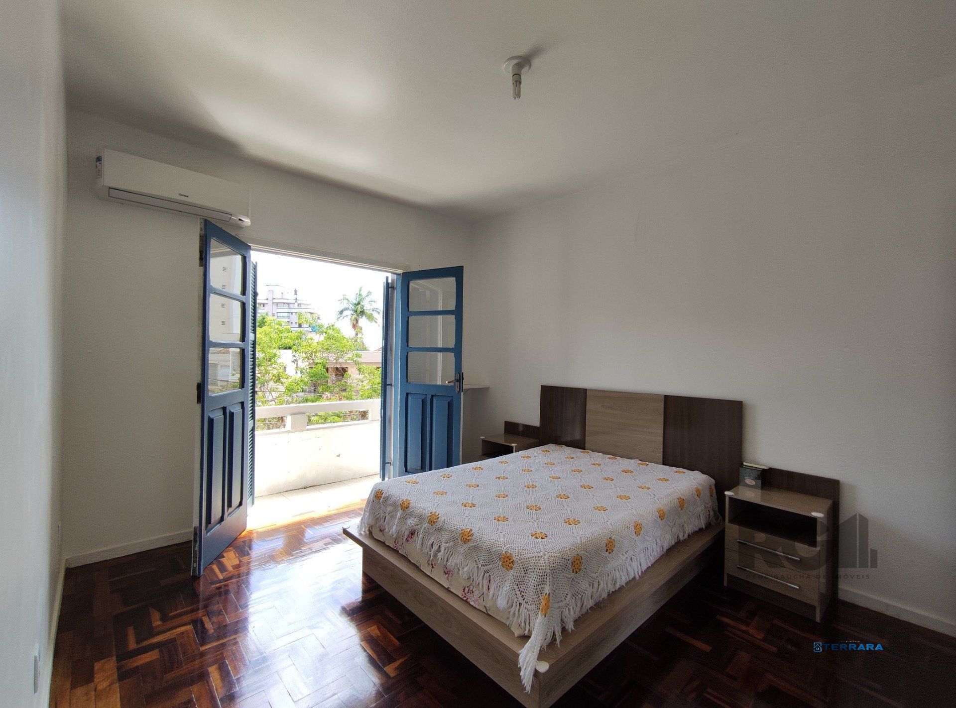 Prédio Residencial, à venda, 681 m², São João - Porto Alegre — foto 2