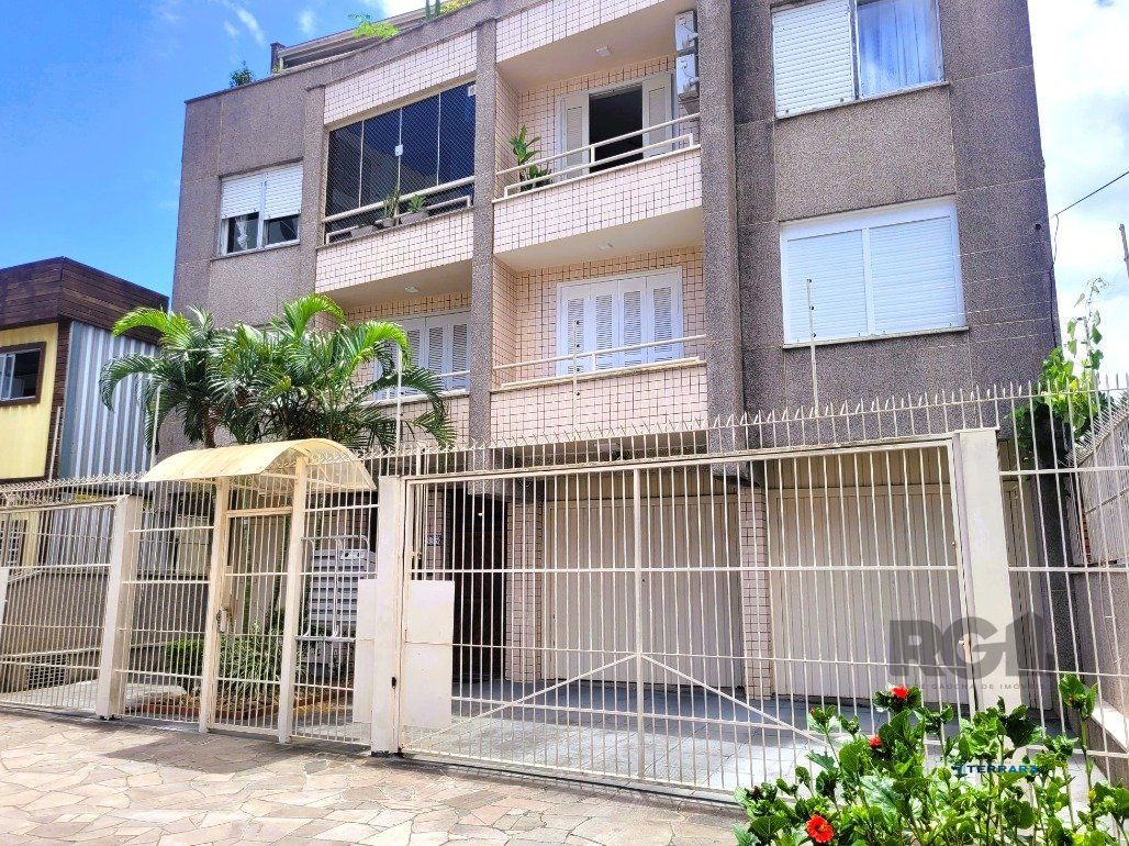 Excepcional apto. com excelente localização, na Rua Gomes Jardim 2 quartos com vaga.
