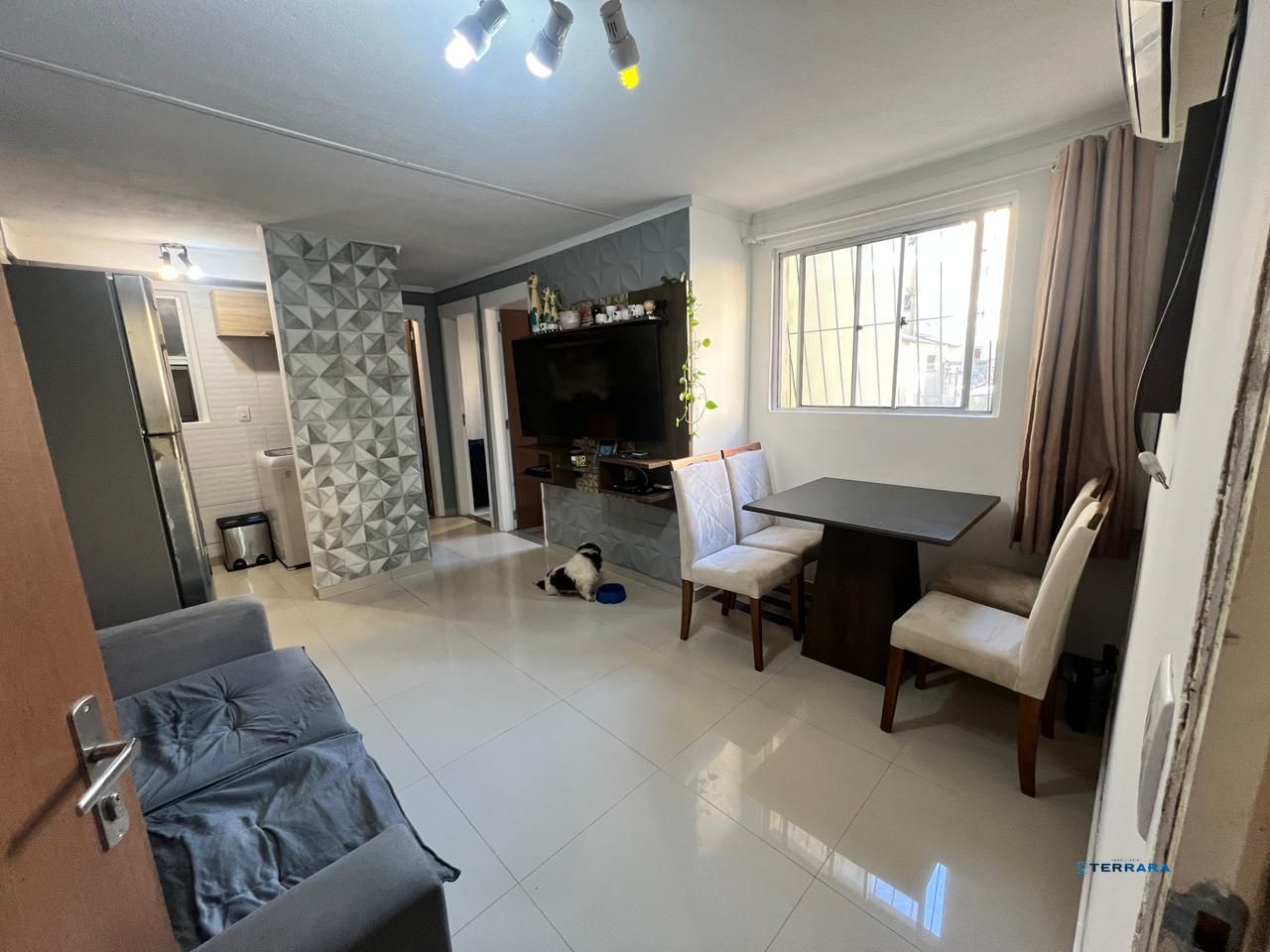 Apartamento Térreo com 2 dormitórios Semi Mobiliado