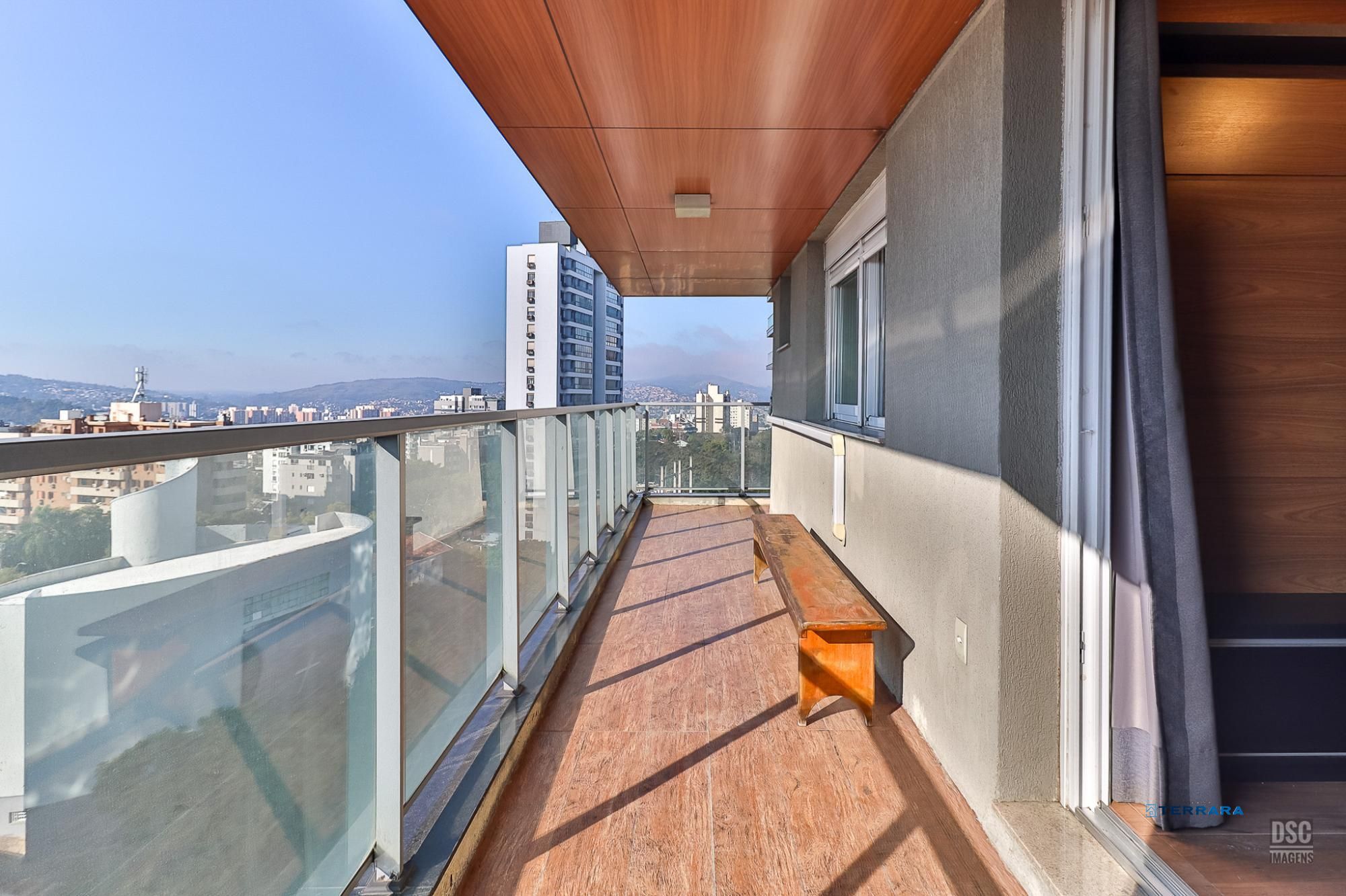 Apartamento 2D com suíte, sacada e infra de lazer completo no Bairro Petrópolis