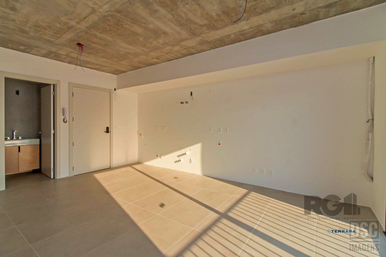 Studio no Bairro Menino Deus - Excelente investimento para renda
