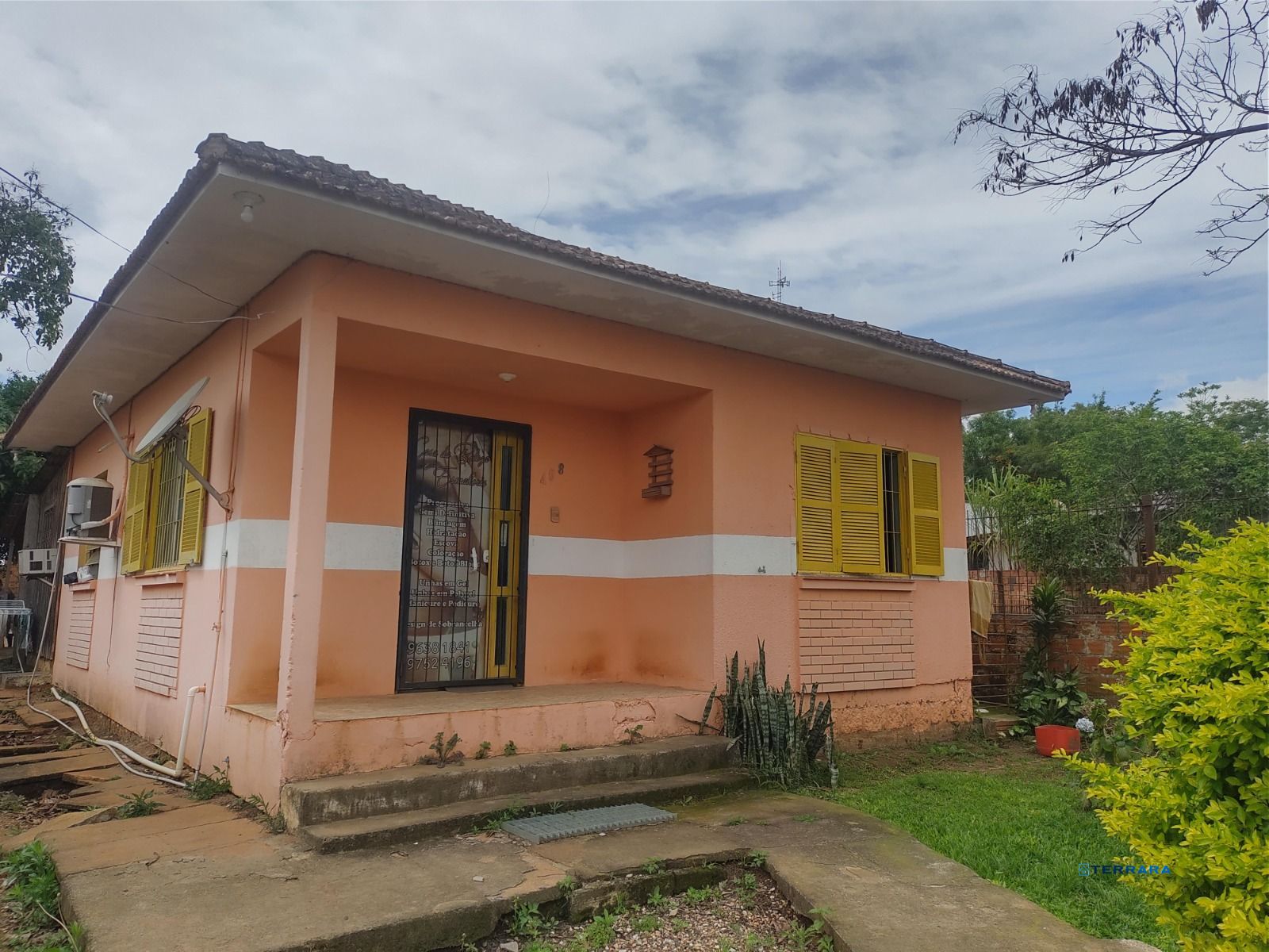 Casa Comercial