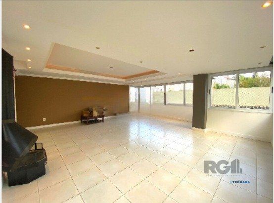 Venda apartamento com 3 dormitórios, 1 suíte e 2 vagas de garagem  lareira e churrasqueira Jardum Itu  Porto Alegre
