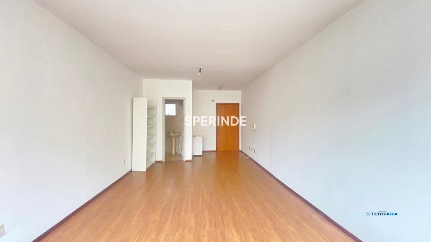 Sala Comercial, 1 sala, à venda, 33 m², Floresta - Porto Alegre — foto 2