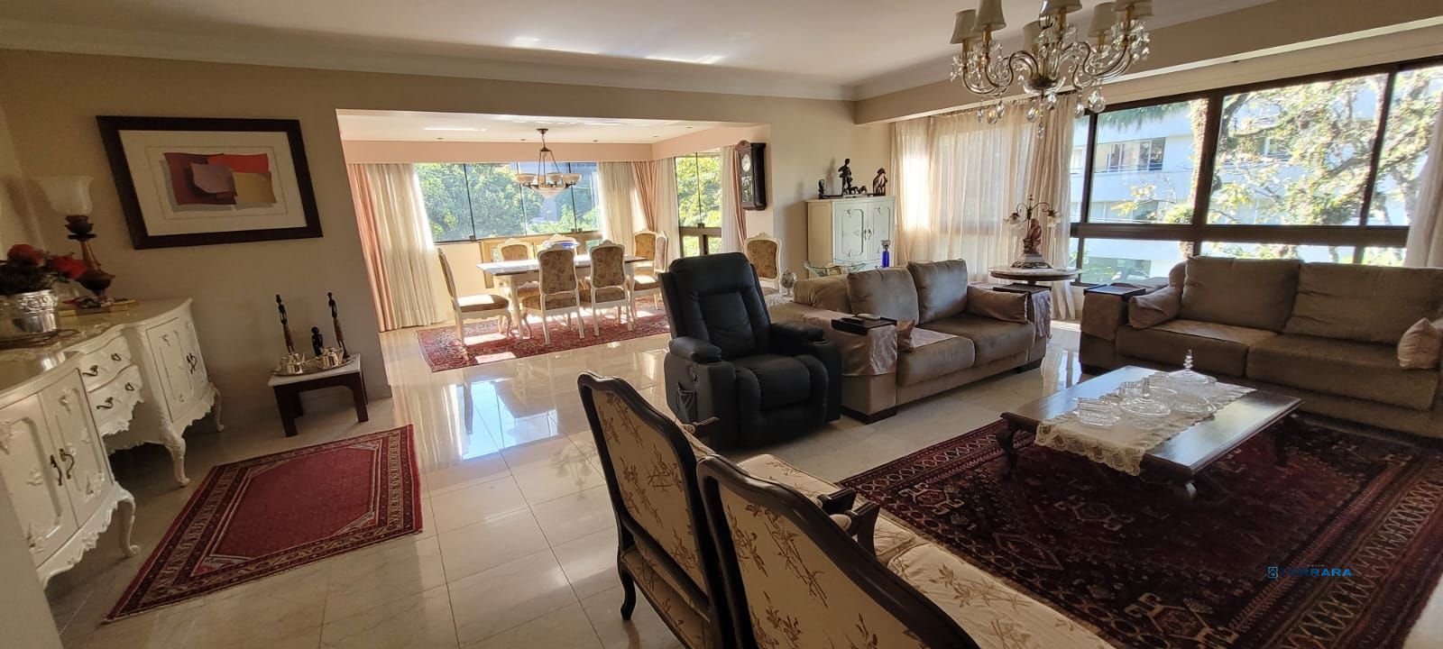 VENDA APARTAMENTO 4 QUARTOS, LAVABO, LAREIRA, CHURASQUEIRA ENSOLARADO BELA VISTA
