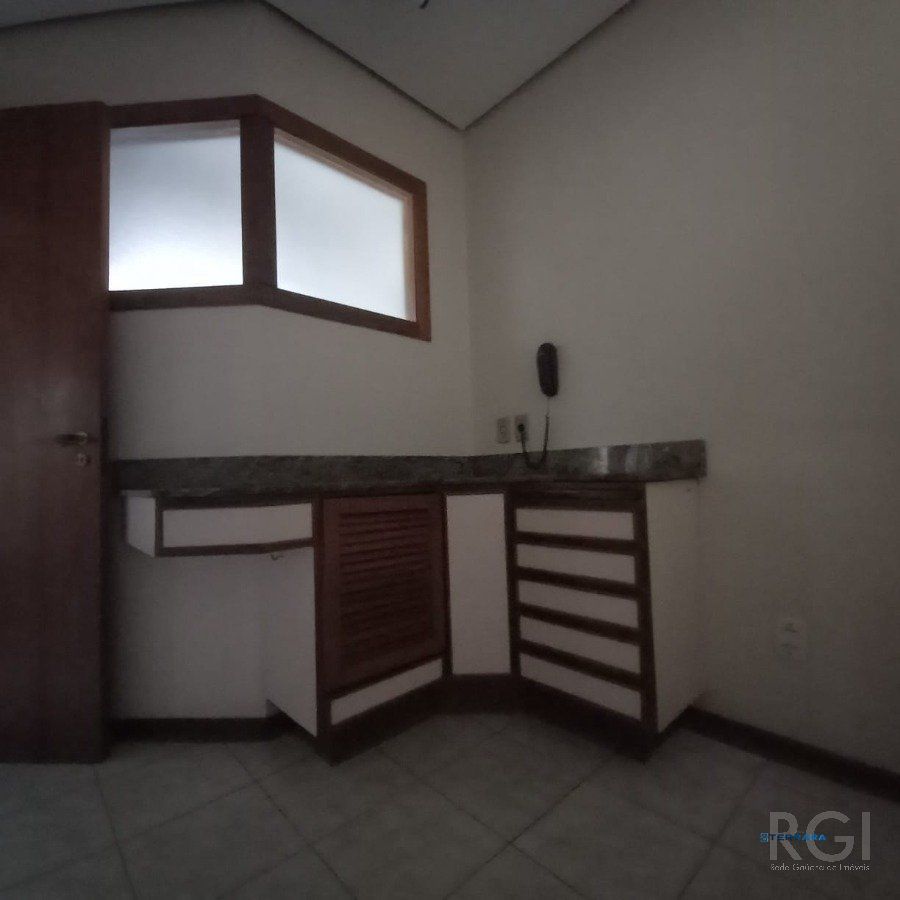 Sala Comercial, 1 sala, à venda, 31 m², Passo da Areia - Porto Alegre — foto 3