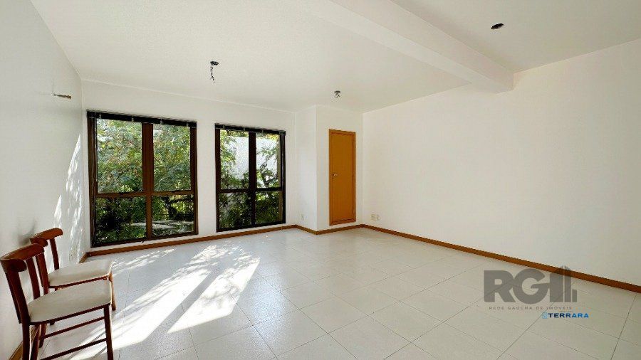 Sala Comercial, à venda, 38 m², Praia de Belas - Porto Alegre — foto 2