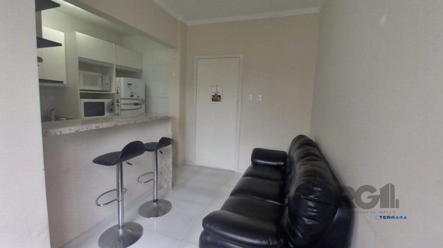 Lindo apto.1 dorm. mobiliado, rua Dr. Flores, port.24hrs