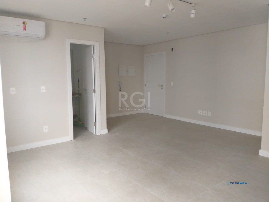 Sala Comercial, 1 sala, à venda, 38 m², Independência - Porto Alegre — foto 4