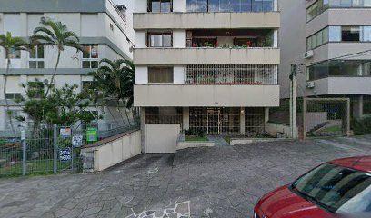 Apto 97m2, 3 banheiros, 1 suite, sacada c/churrasq. 01 vaga escriturada, Rua Corte Real Petropolis