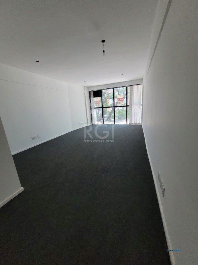Sala Comercial, à venda, 35 m², Floresta - Porto Alegre — foto 2