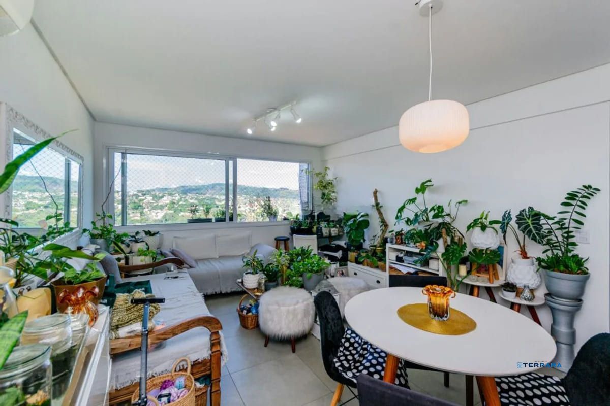 Apartamento de 2 dormitorios à venda em Bom Jesus, Porto Alegre