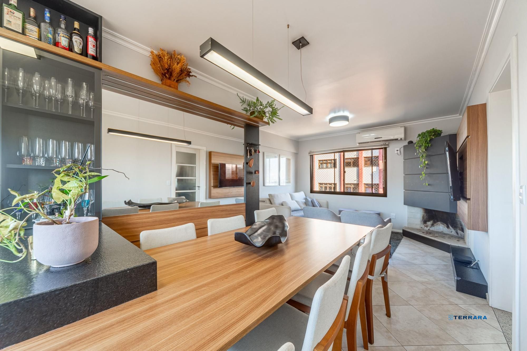 Apartamento de 3 dormitorios á venda em Petrópolis, Porto Alegre.