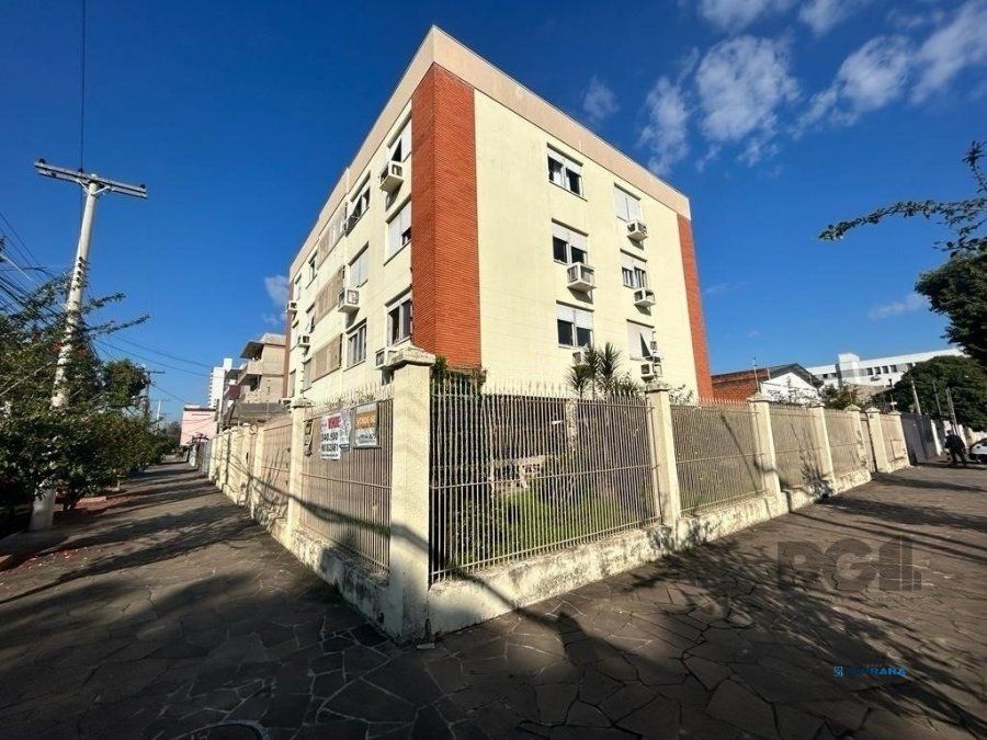 Apartamento 58m² - 2 dormitórios e 1 vaga no bairro Santa Maria Goretti
