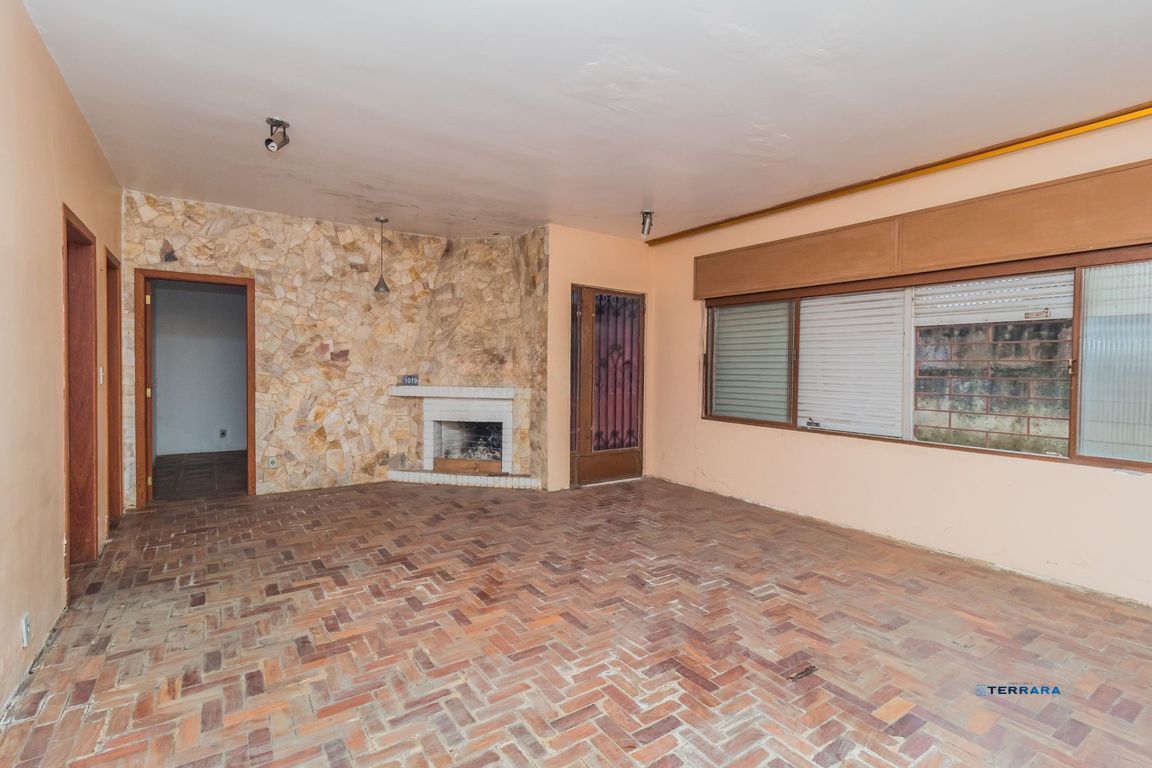 Casa de 4 dormitorios à venda Avenida Tramandaí, Ipanema - Porto Alegre