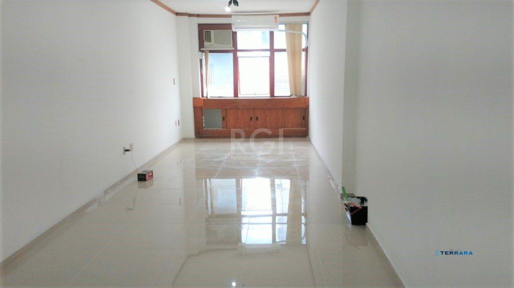 Conjunto/Sala para Venda - 37.47m², 0 dormitórios, Petrópolis