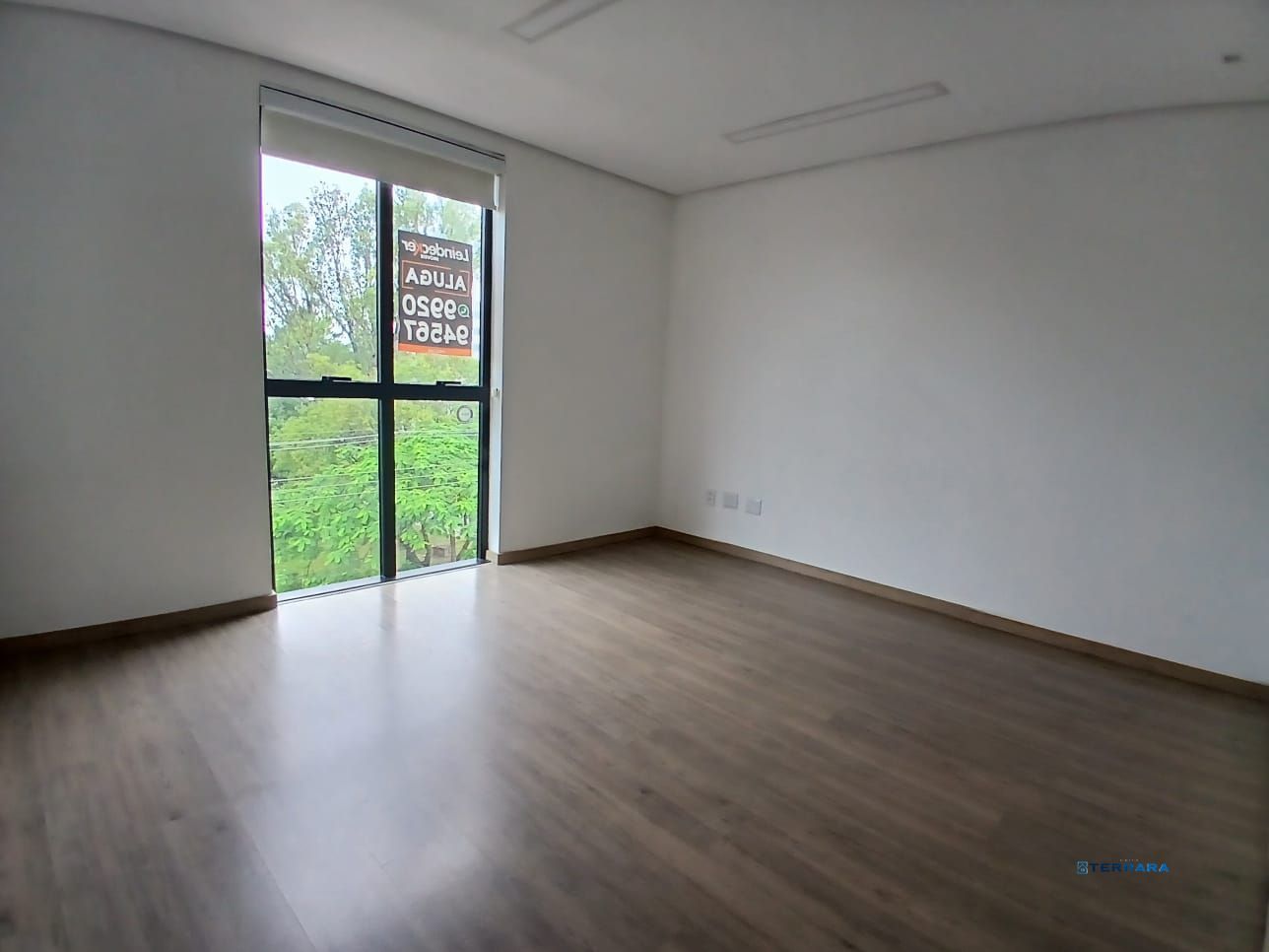 Sala Comercial à venda, 21m², São João - Porto Alegre