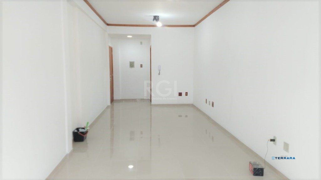 Sala Comercial, à venda, 37 m², Petrópolis - Porto Alegre — foto 2