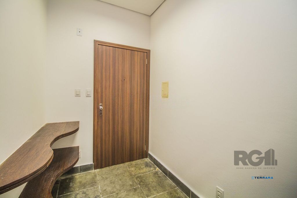 Sala Comercial no Edifício Centro Profissional Ouro Preto Sala 402, à venda, 44 m², Independência - Porto Alegre — foto 4
