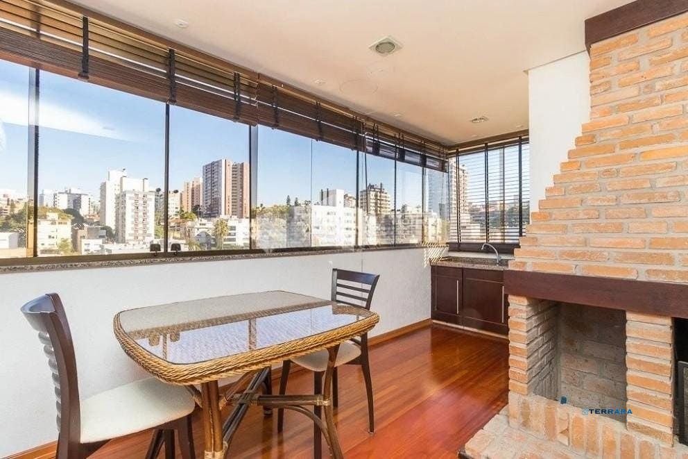 Apartamento com 3 de dormitorios no bairro  Higienópolis, Porto Alegre