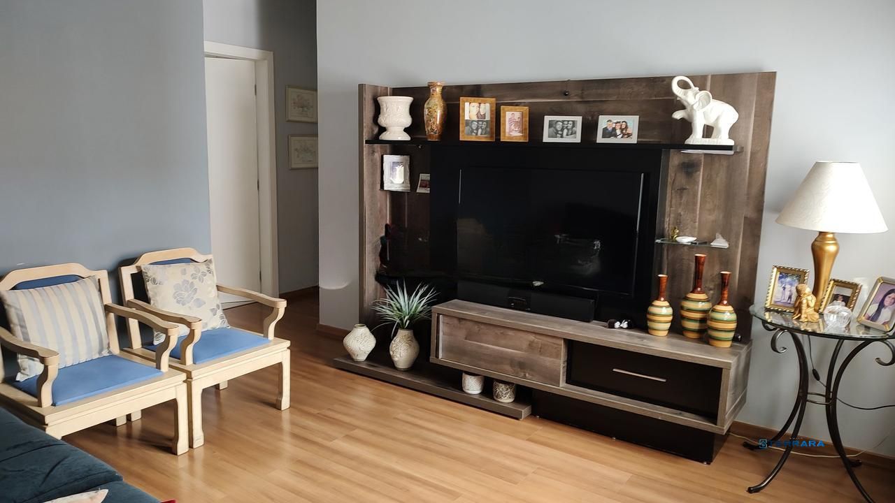 Apartamento 2 dormitórios e vaga rotativa.