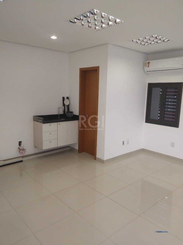 Sala Comercial, à venda, 28 m², Menino Deus - Porto Alegre — foto 4