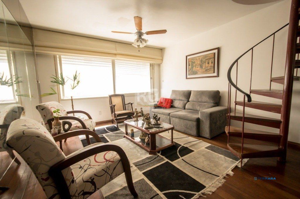 Cobertura para Venda - 237.88m², 3 dormitórios, sendo 1 suites, 2 vagas - Moinhos de Vento