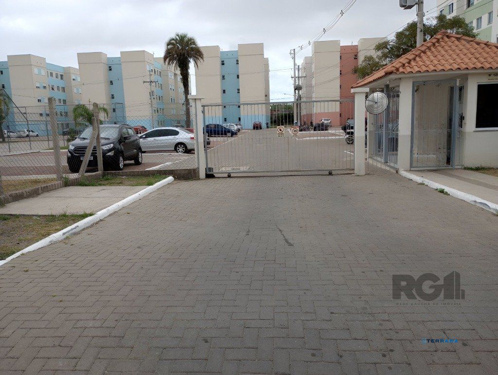 Apartamento de 2 dormitórios no bairro Chapéu do Sol