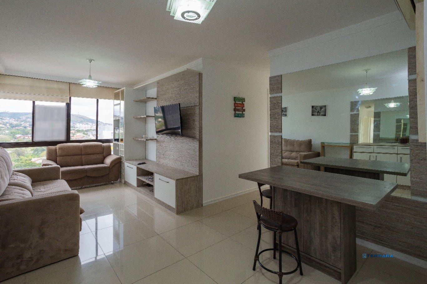 Apartamento de 3 dormitorios à venda em Jardim Carvalho, Porto Alegre.