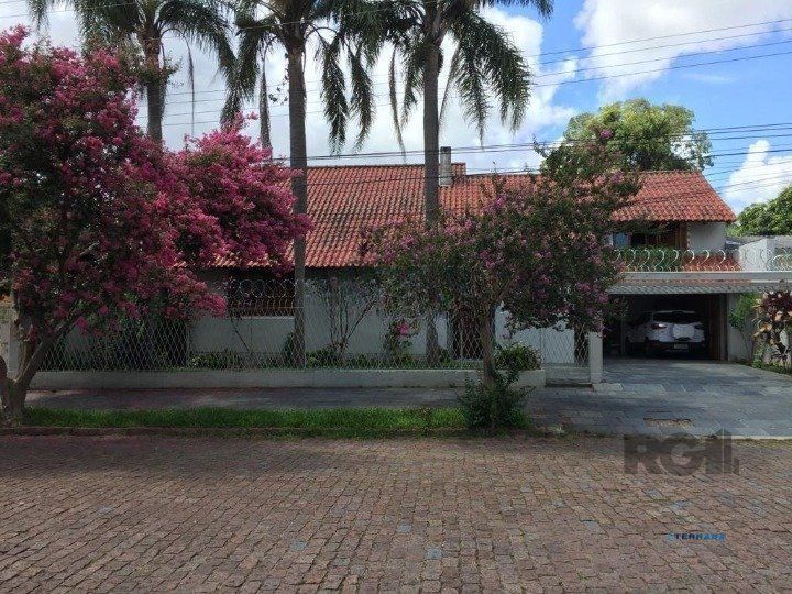 Casa 4 quartos à venda, 286m², Teresópolis - Porto Alegre