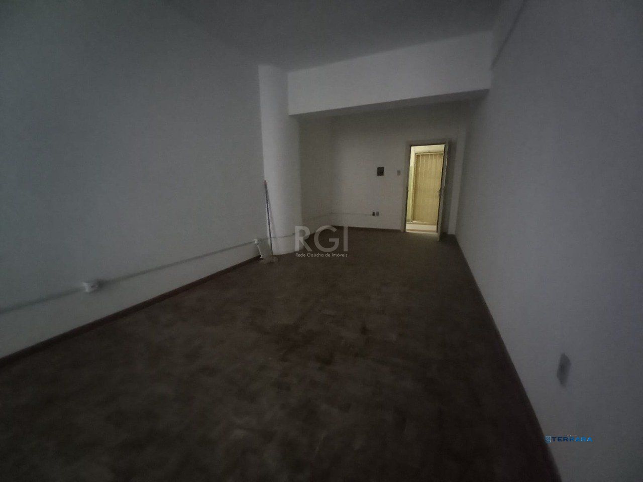 Sala Comercial à venda, 28m², Centro Histórico - Porto Alegre