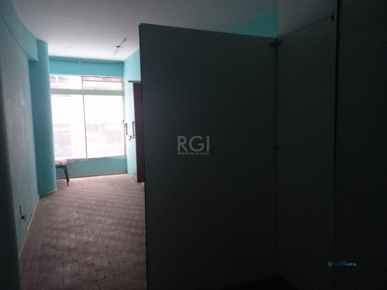 Sala Comercial, à venda, 28 m², Centro Histórico - Porto Alegre — foto 2