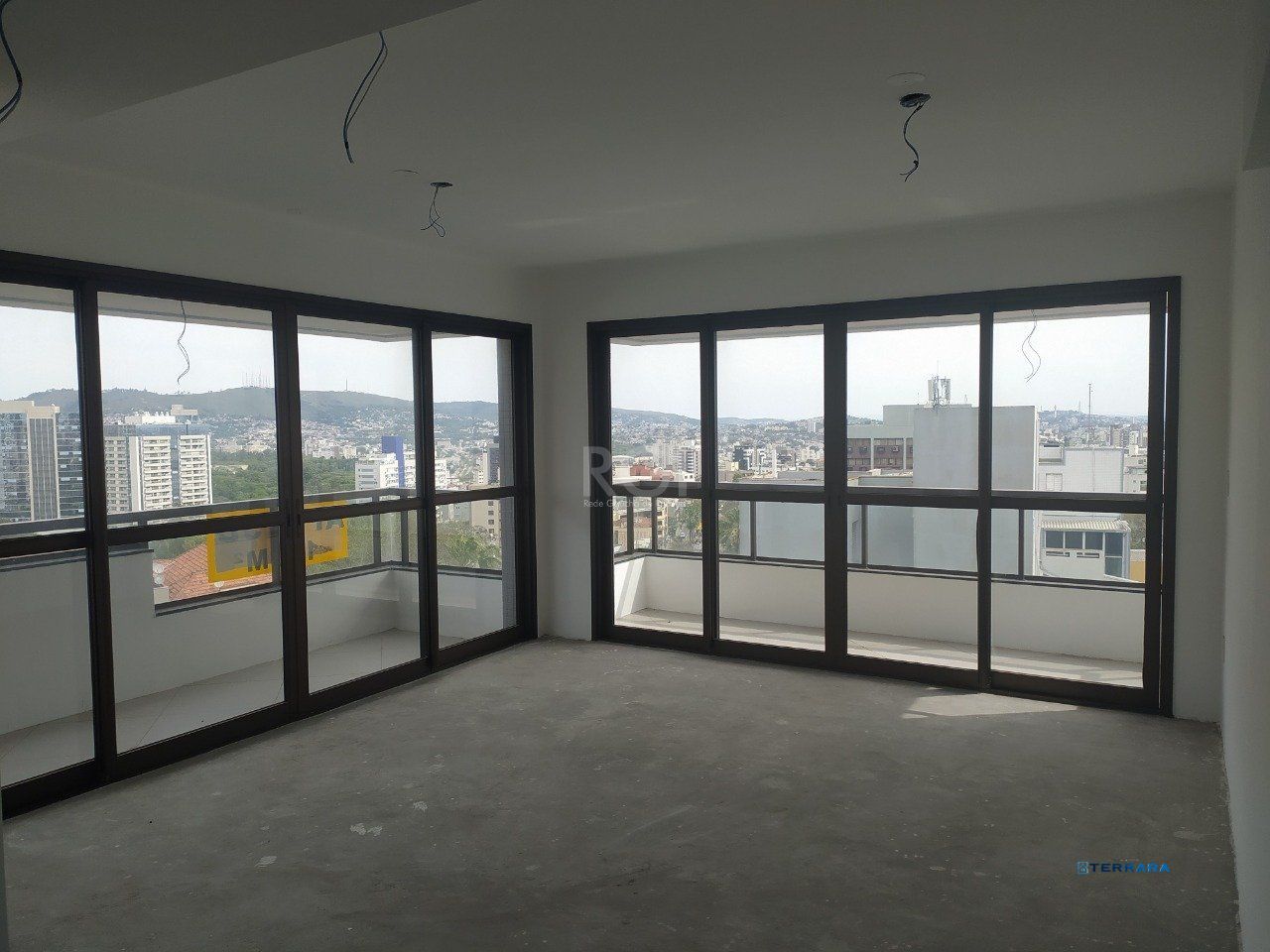 Apartamento para Venda - 119.65m², 3 dormitórios, sendo 1 suites, 2 vagas - Petrópolis