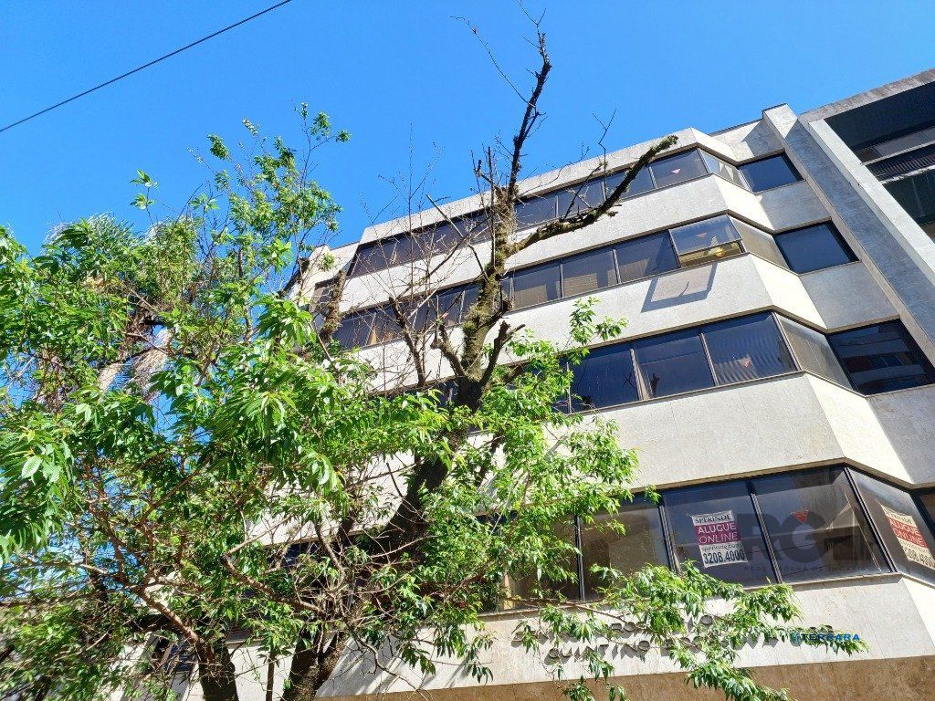 Sala com 02 divisórias, mobiliada