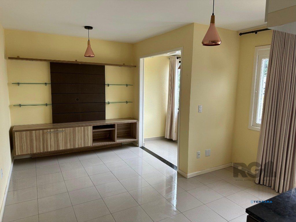 Excelente apartamento reformado 43m² privativo, todos móveis incluidos e ar condicionado.