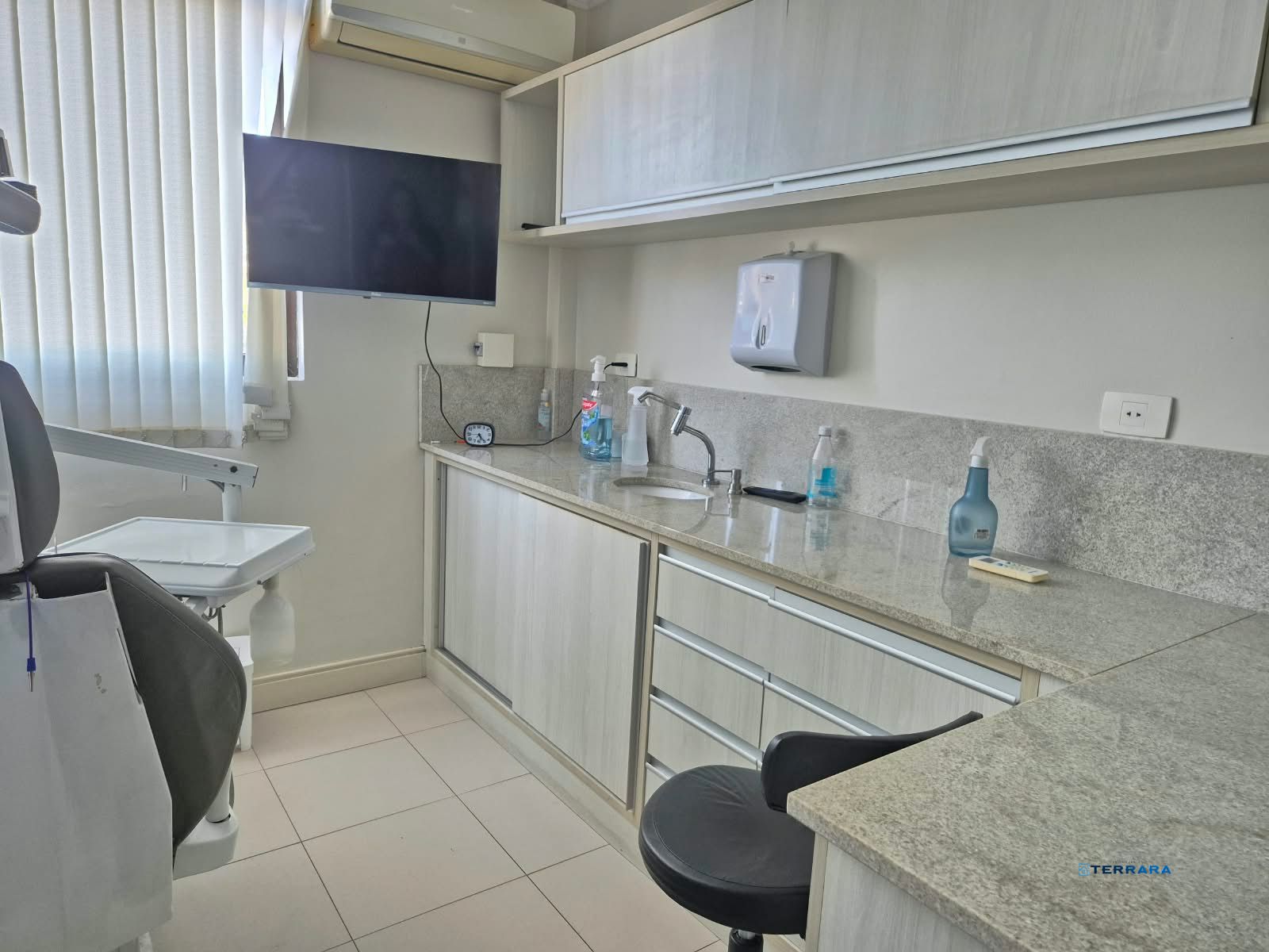 Sala Comercial, 2 salas, à venda, 32 m², Auxiliadora - Porto Alegre — foto 2