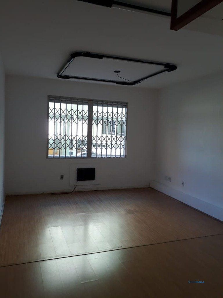 SALA - 36,54 m² - MENINO DEUS