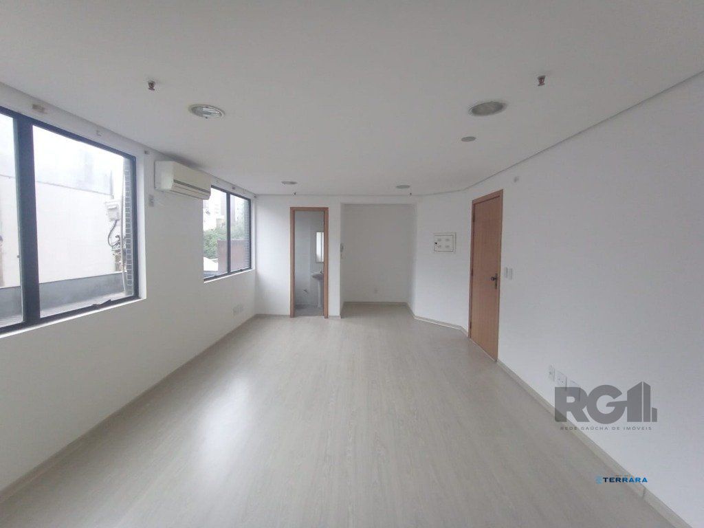 Sala Comercial, à venda, 32 m², Menino Deus - Porto Alegre — foto 2