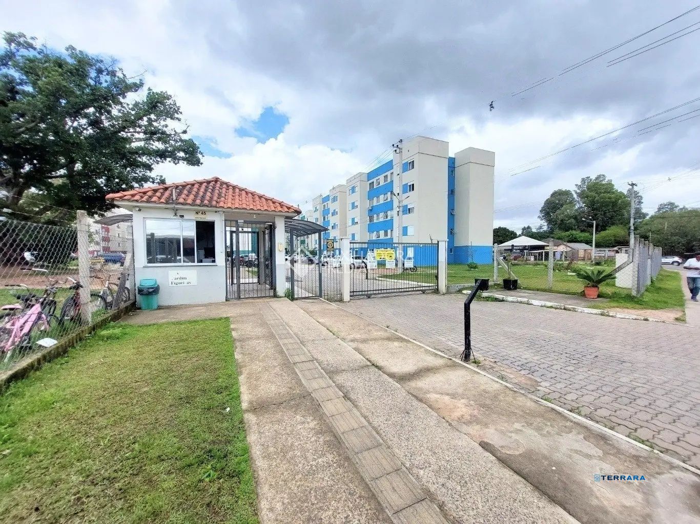 APARTAMENTO 2 DORM COM VAGA FIXA