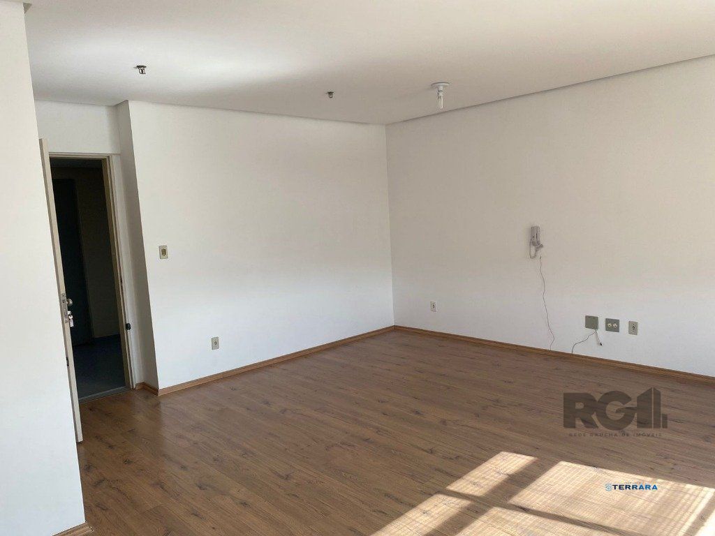 Sala Comercial no Edifício Azenha Center Sala 309, à venda, 32 m², Menino Deus - Porto Alegre — foto 3