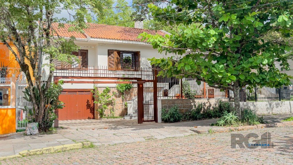 Casa com 3 Quartos e 2 vagas à venda, 344 m² por R$ 2.800.000,00