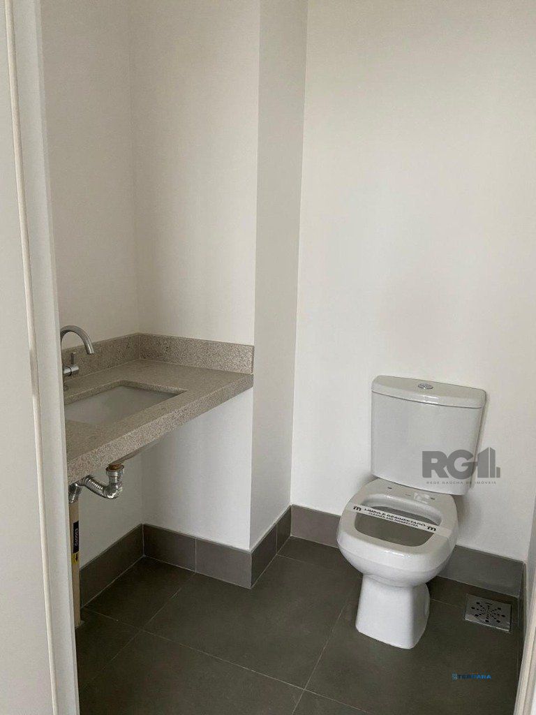 Sala Comercial, à venda, 30 m², Glória - Porto Alegre — foto 4
