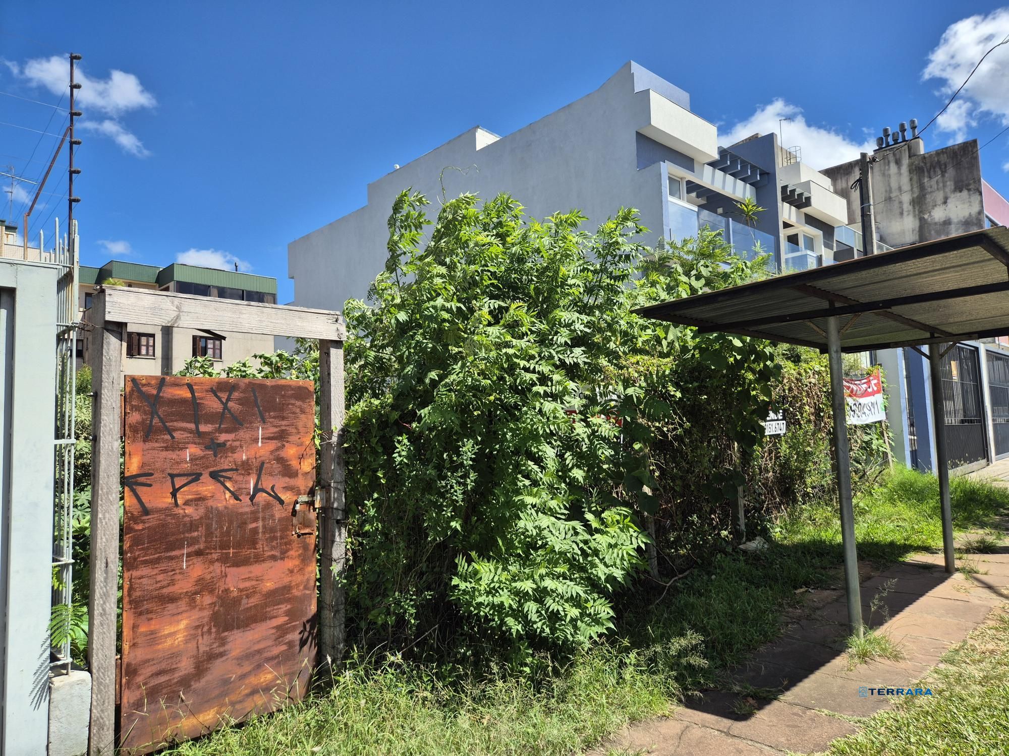 Terreno com 360m²