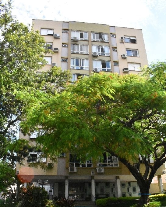 Apartamento 3 dormitorios vaga coberta Menino Deus