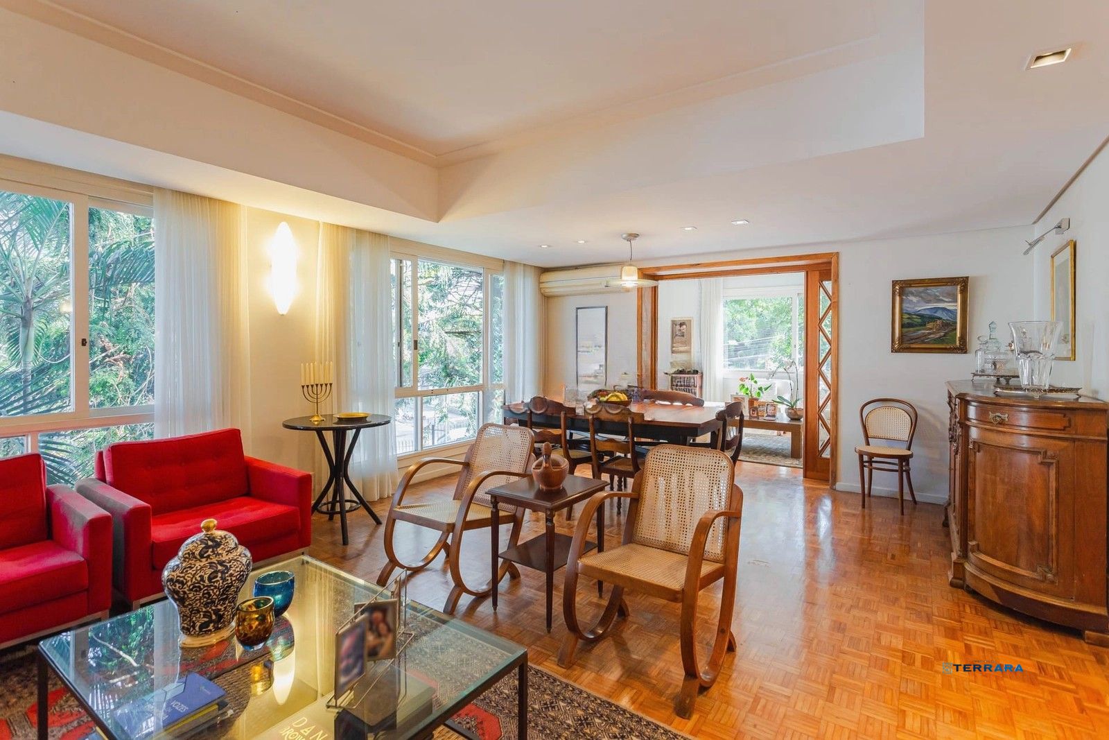 Apartamento no Moinhos de Vento com 3 dormitorios e 1 vaga de garagem