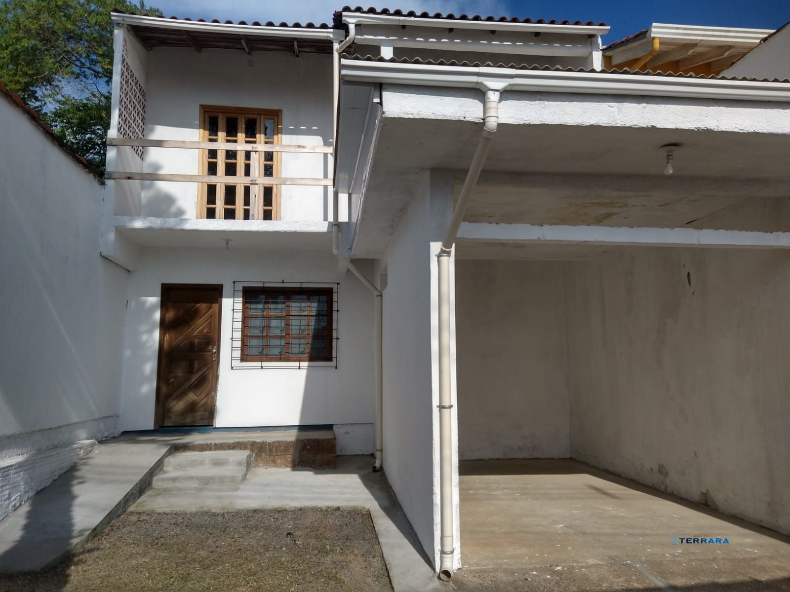 Casa 5 Dormitórios em Fase Final de Construção