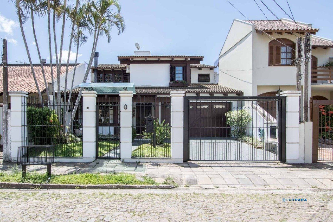 Casa para Venda - 238.68m², 4 dormitórios, sendo 1 suites, 4 vagas - Ipanema