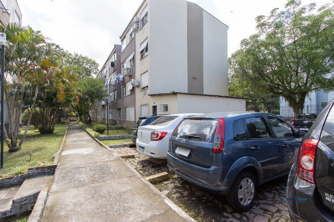Excelente apartamento no bairro Cristal com 1 dormitório, living, banheiro e cozinha.