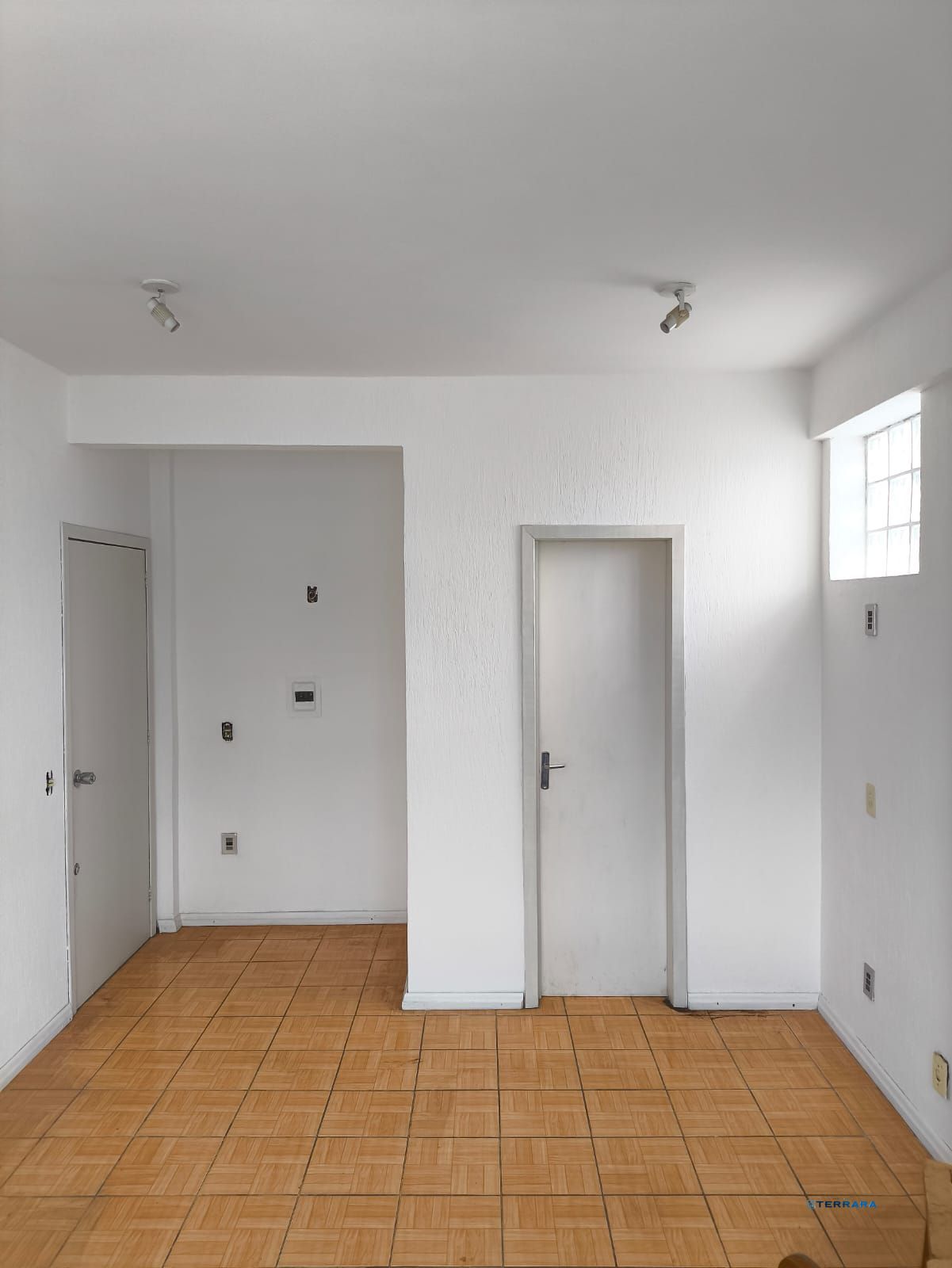 Sala Comercial no Jari, 1 sala, à venda, 21 m², Passo da Areia - Porto Alegre — foto 3