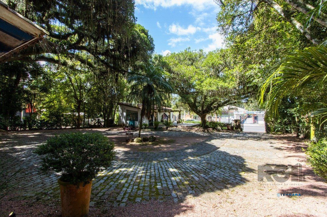 Casa 7 quartos à venda, 600m², Pedra Redonda - Porto Alegre